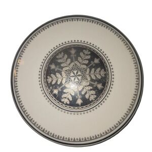 Mikasa L3242 White Christmas Fine China Covered Bowl Snowflake